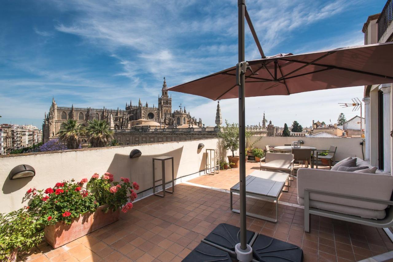 Puerta Del Leon Apartment Sevilla Bagian luar foto