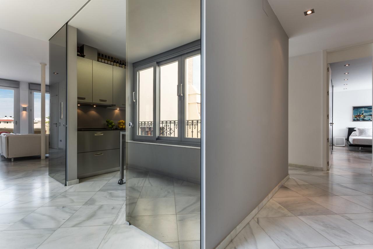 Puerta Del Leon Apartment Sevilla Bagian luar foto